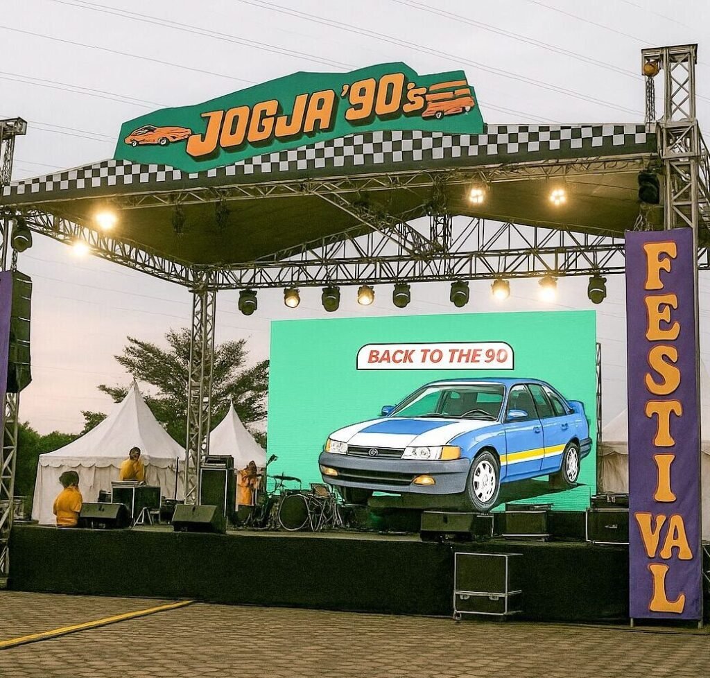 Persewaan Layar LED Screen Display untuk berbagai kebutuhan, seperti panggung konser, seminar, acara perusahaan, hingga pernikahan.